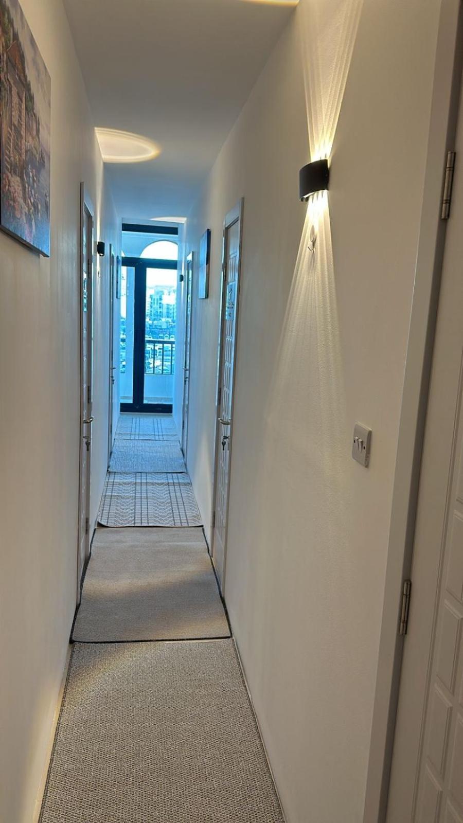 Four Stars Hostel 迪拜 外观 照片